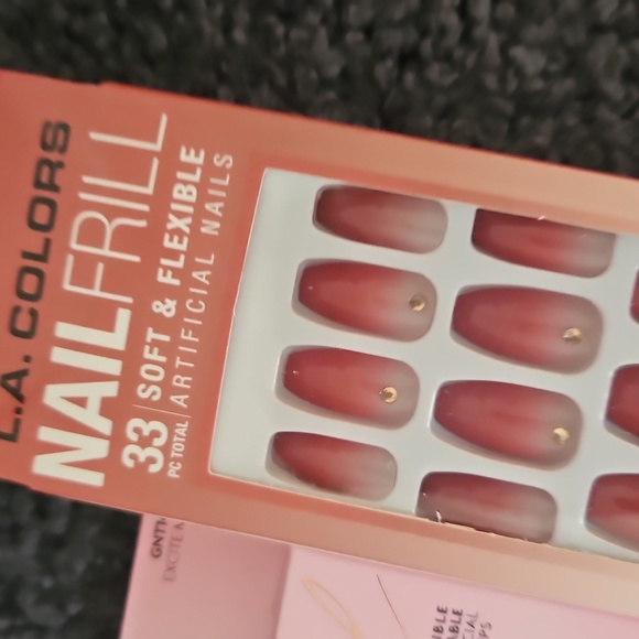 Press On Nails New! - Picture 3 of 4